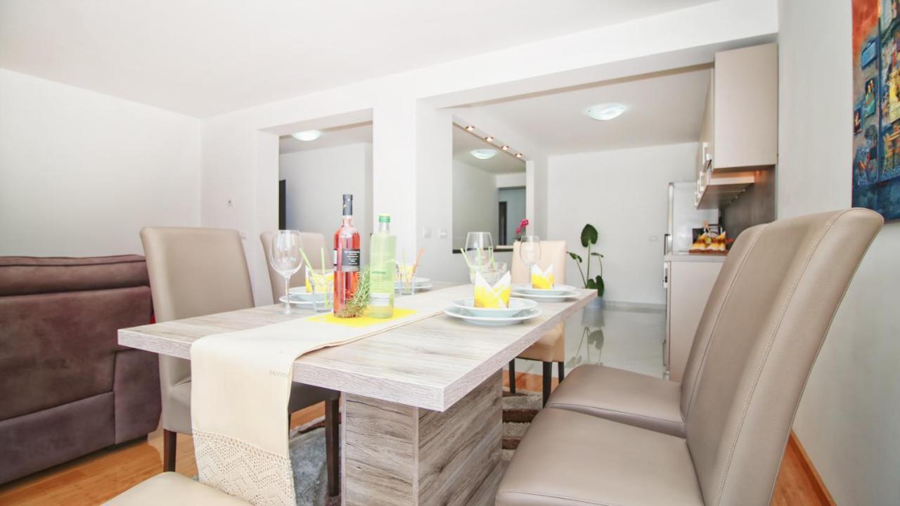 רוביני Guesthouse Esma מראה חיצוני תמונה
