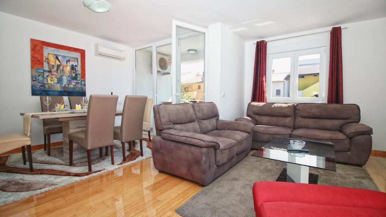רוביני Guesthouse Esma מראה חיצוני תמונה