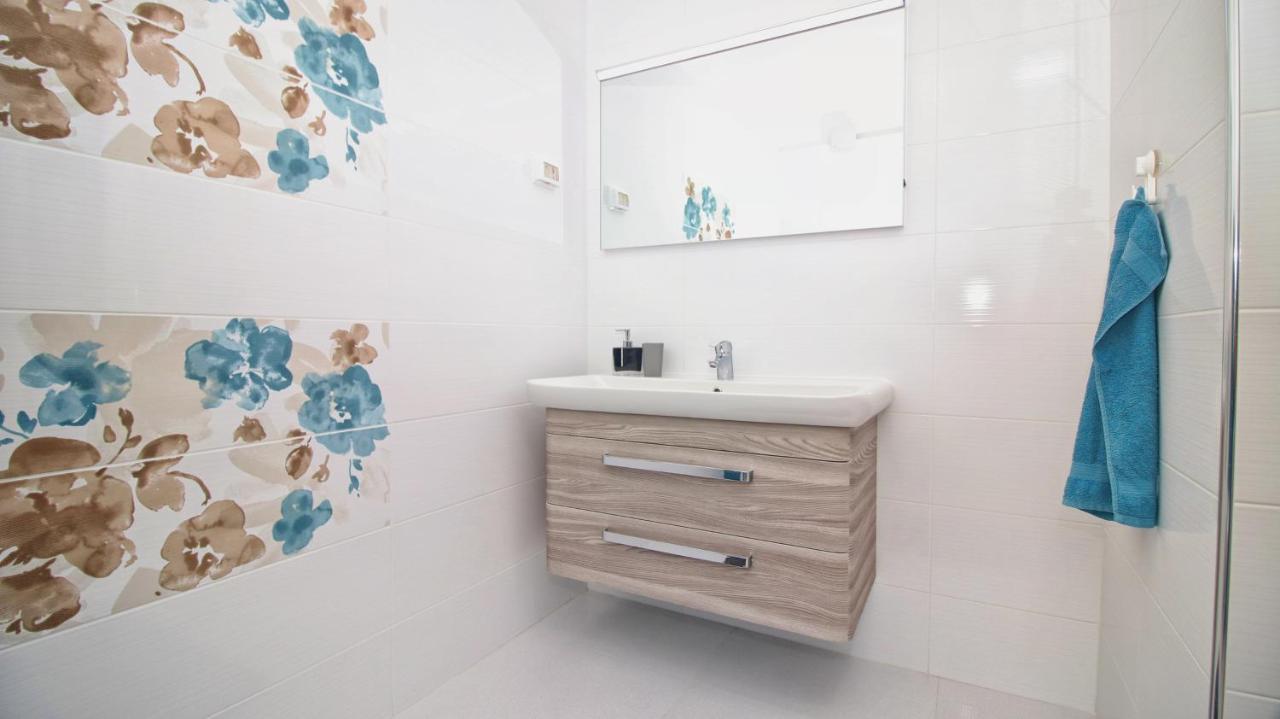 רוביני Guesthouse Esma מראה חיצוני תמונה