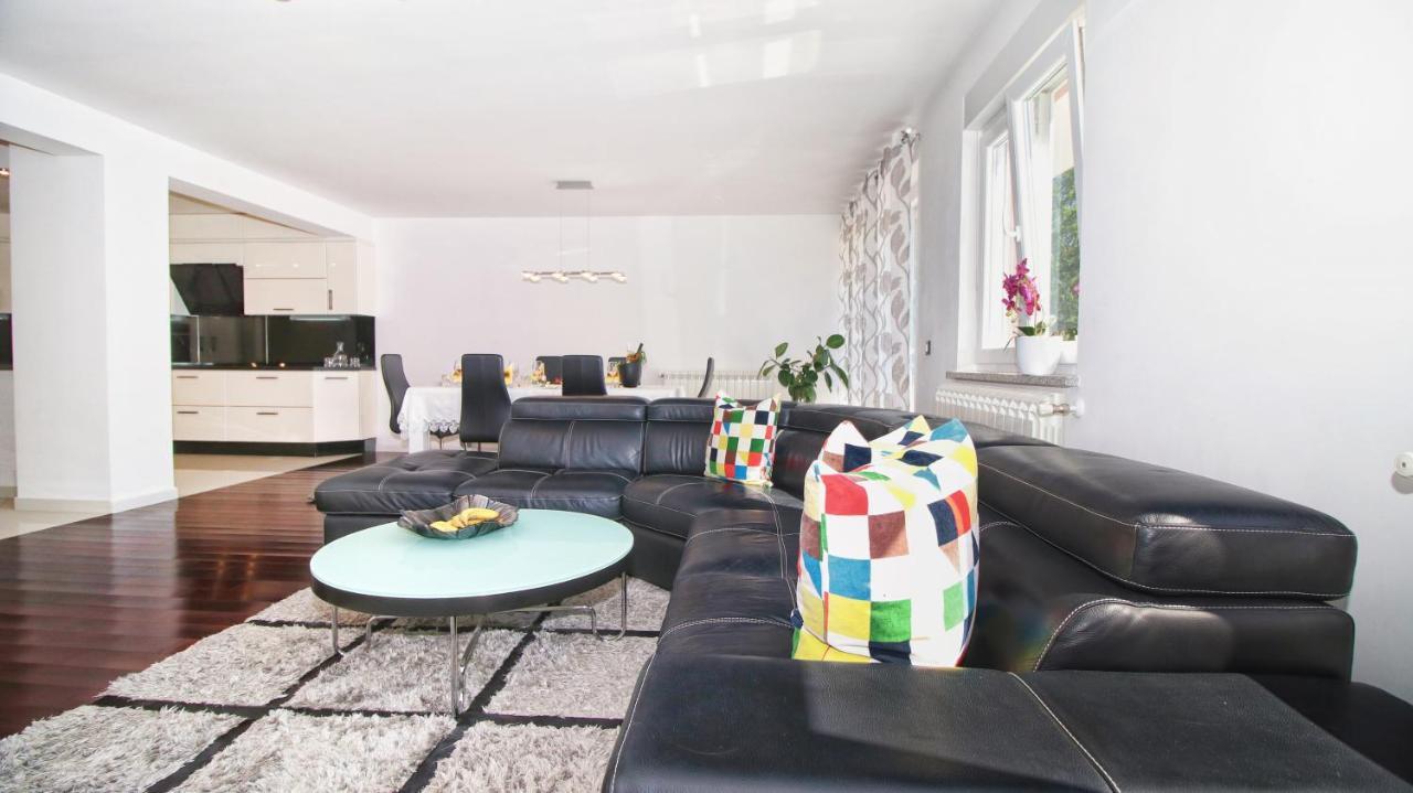 רוביני Guesthouse Esma מראה חיצוני תמונה
