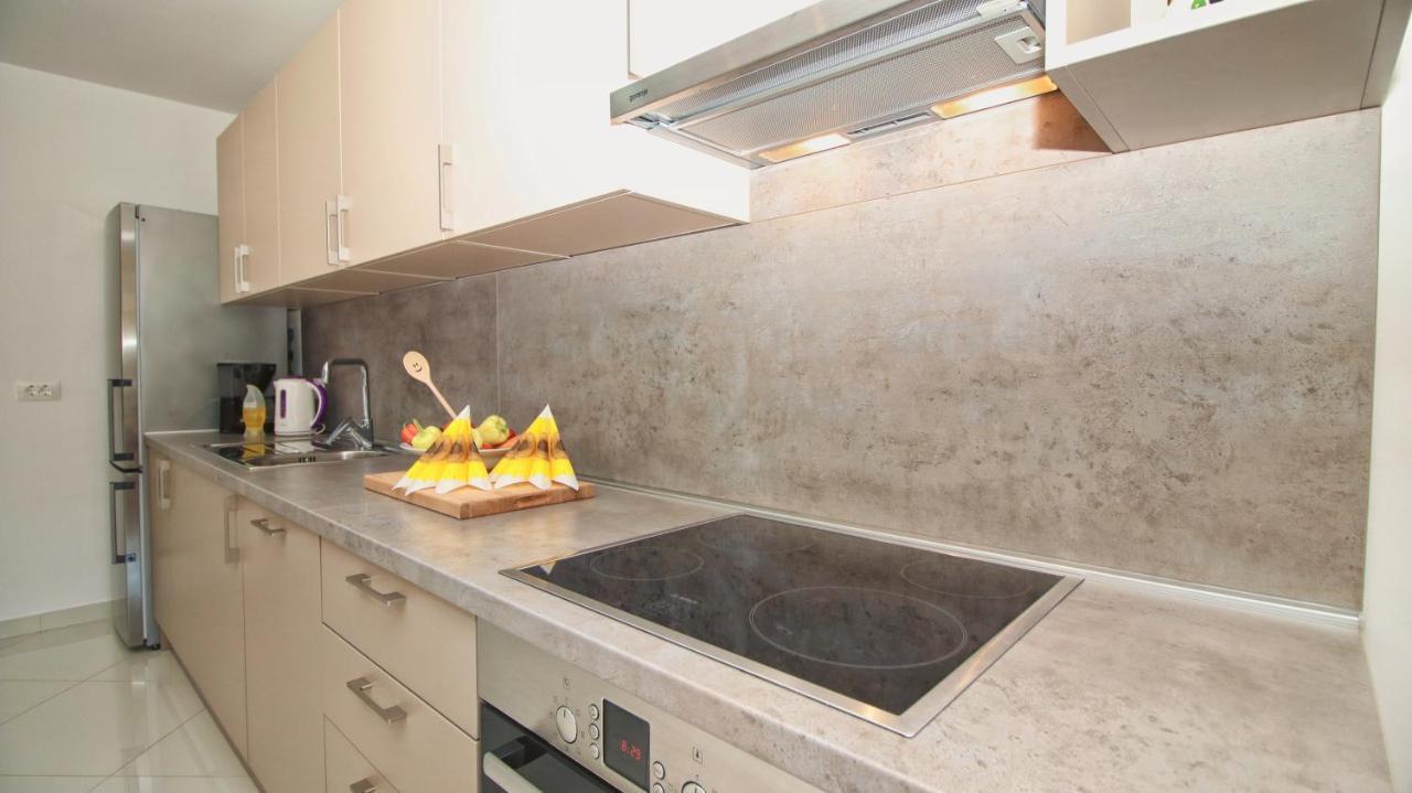 רוביני Guesthouse Esma מראה חיצוני תמונה
