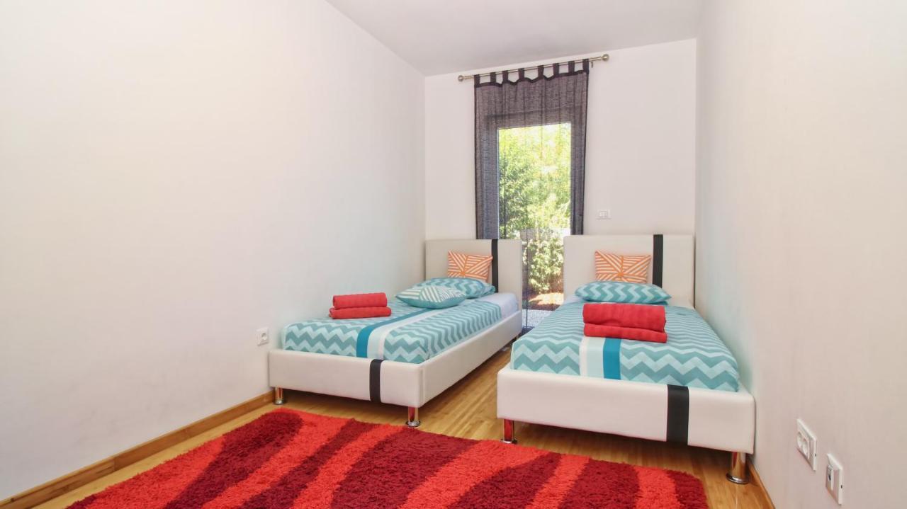 רוביני Guesthouse Esma מראה חיצוני תמונה