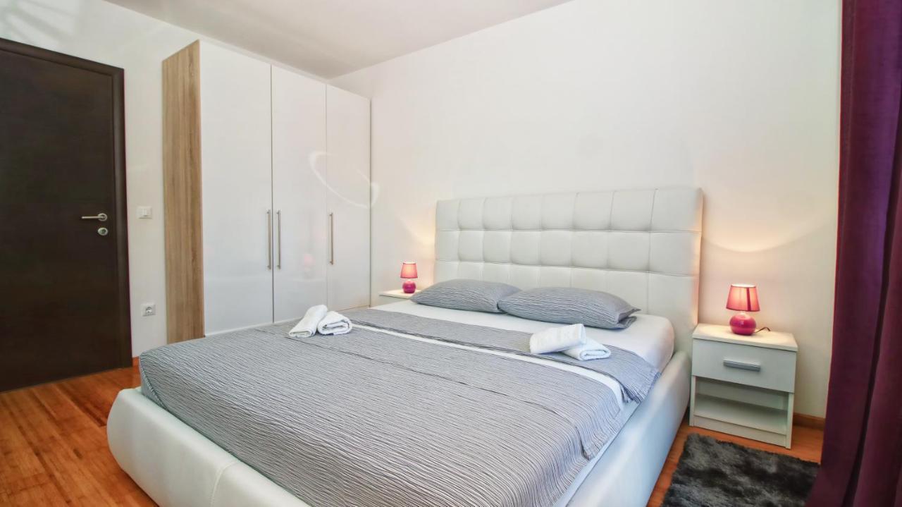 רוביני Guesthouse Esma מראה חיצוני תמונה